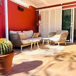 Espacioso En Vakantiehuis *